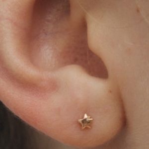 Star stud earring
